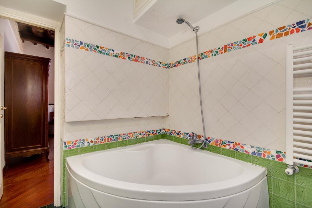 Stunning Pantheon Apartment ローマ 部屋 写真