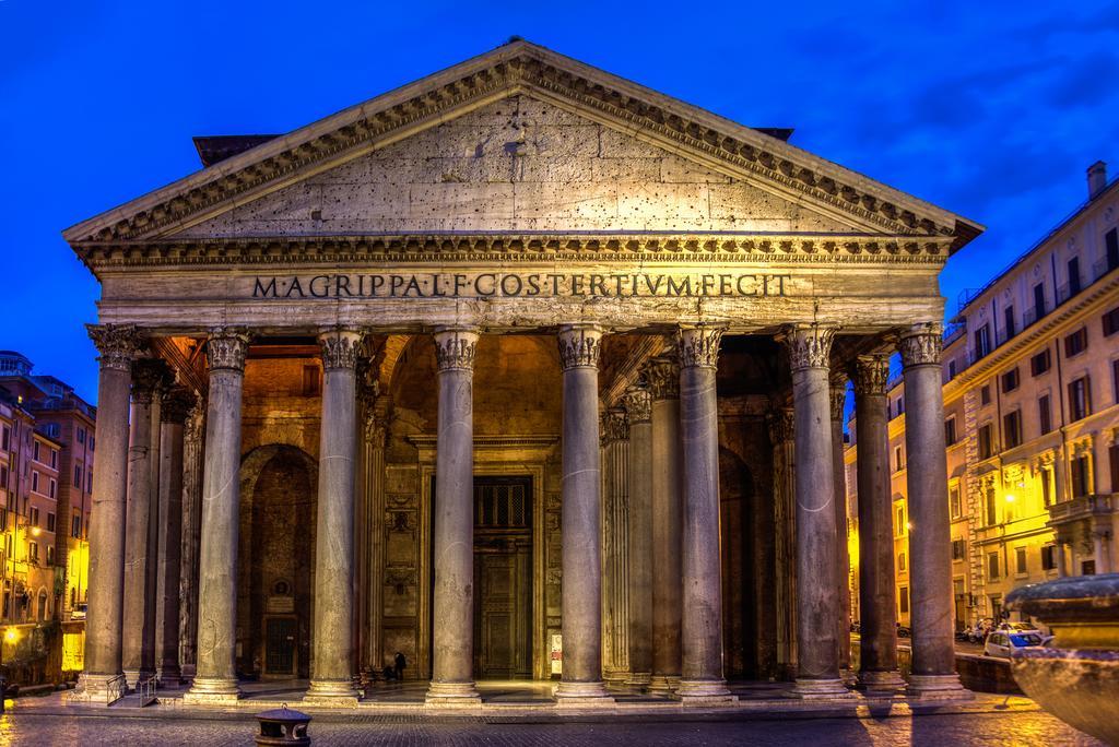 Stunning Pantheon Apartment ローマ エクステリア 写真